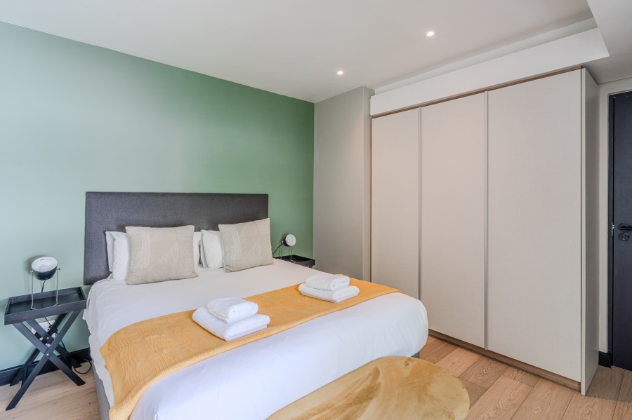 2 Bedroom Property for Sale in Sea Point Western Cape